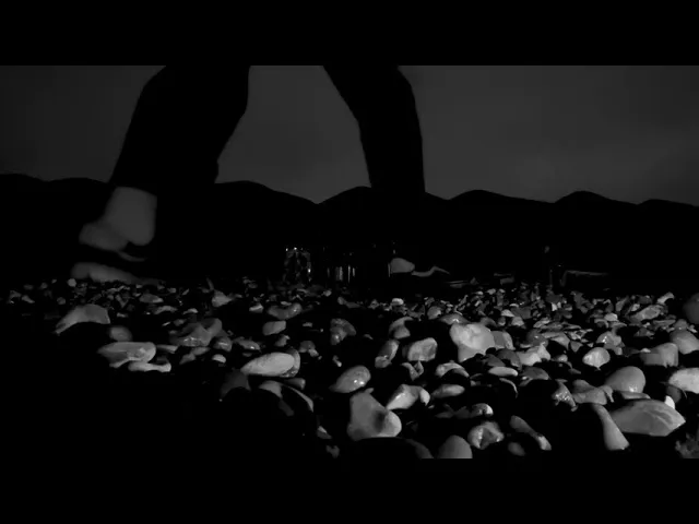 Preview of Cracking by Paul Tymoshenko